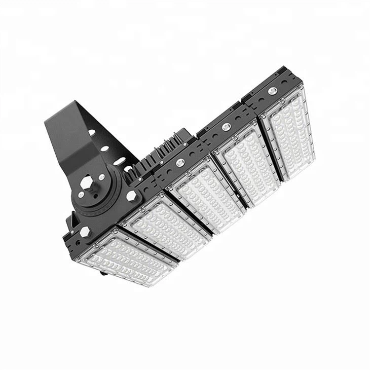 أضواء الساحة الداخلية بقيادة الولايات المتحدة