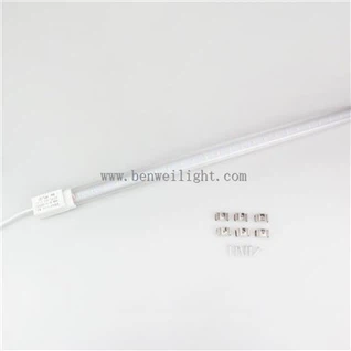 T 8 5 ft LED Cooler Tube Light على شكل V 32W 5000K شفاف