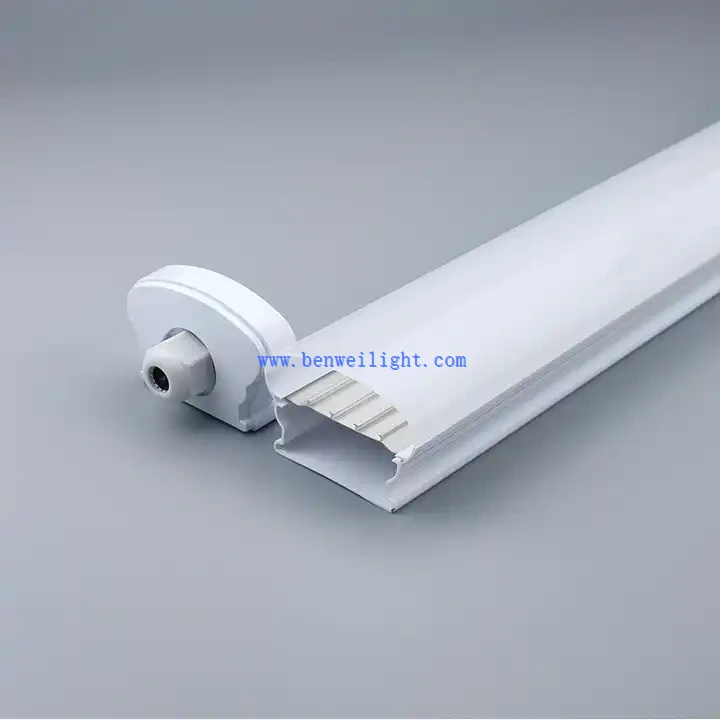 IP65 Led Tri Proof Light قابل للربط