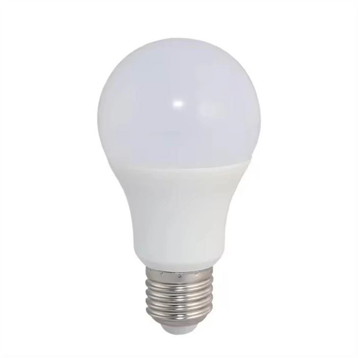 لمبة LED بلاستيكية 24 فولت 8 وات