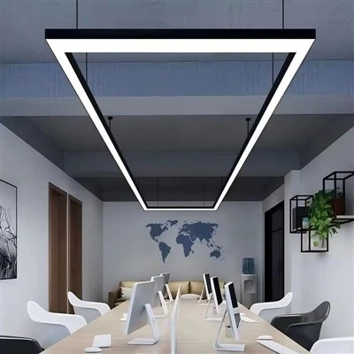 3000K LED، 32 واط كحد أقصى. وات التثبيت، 4000 لومن، 125 لومن/وات لكل واط