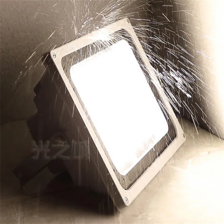 كشاف LED خارجي مقاوم للماء للحديقة، ضوء فائق السطوع لشرفة السيارة أو الفناء الأمامي